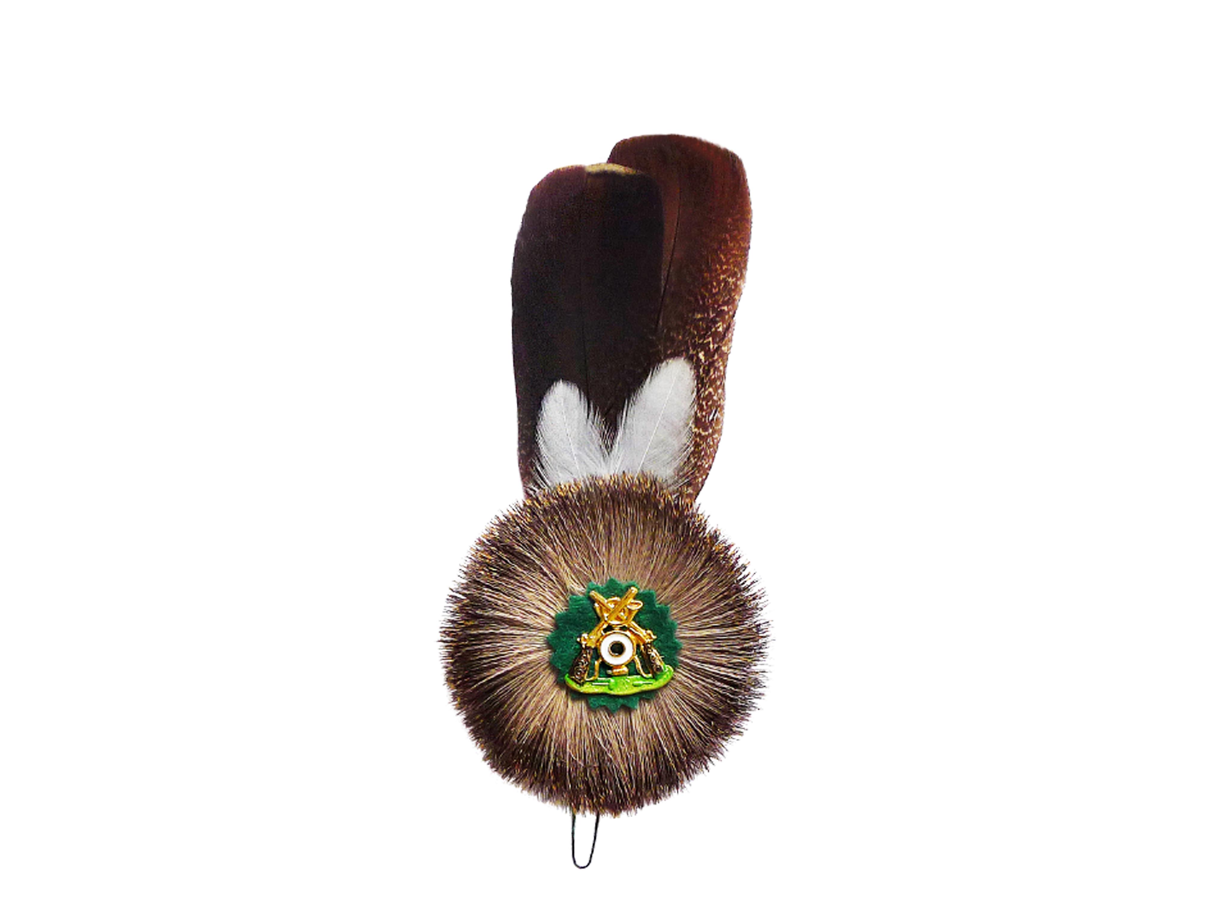 Auerhahnfedern mit Rehhaarrosette 1-24-001-821, Höhe 17 cm Auerhahnfedern mit Rehhaarrosette 1-24-001-821, Höhe 17 cm